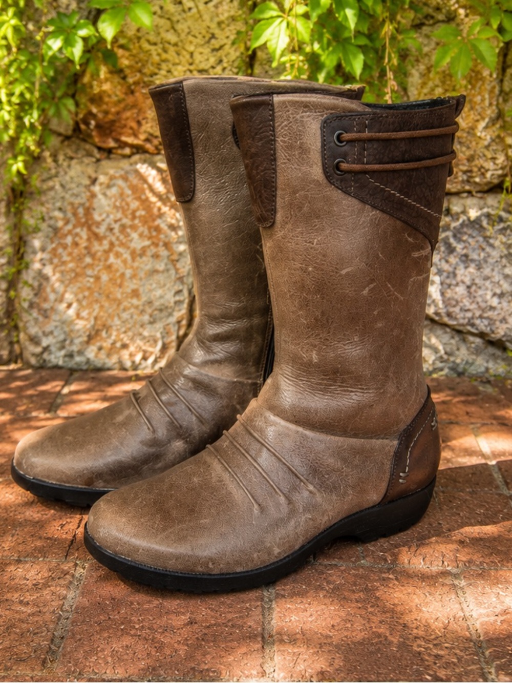 NWT MERRELL Vera Mid Burnished Leather Outdoor Casual Winter Barnwood Boots, 7